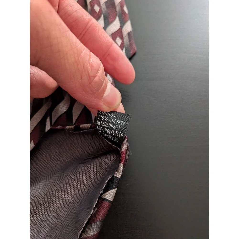 Joseph &‎ Feiss Tie Necktie Silver Black Red Korea Made Vintage